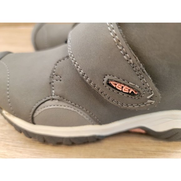 Keen toddler size 11 snow boot - Picture 5 of 9